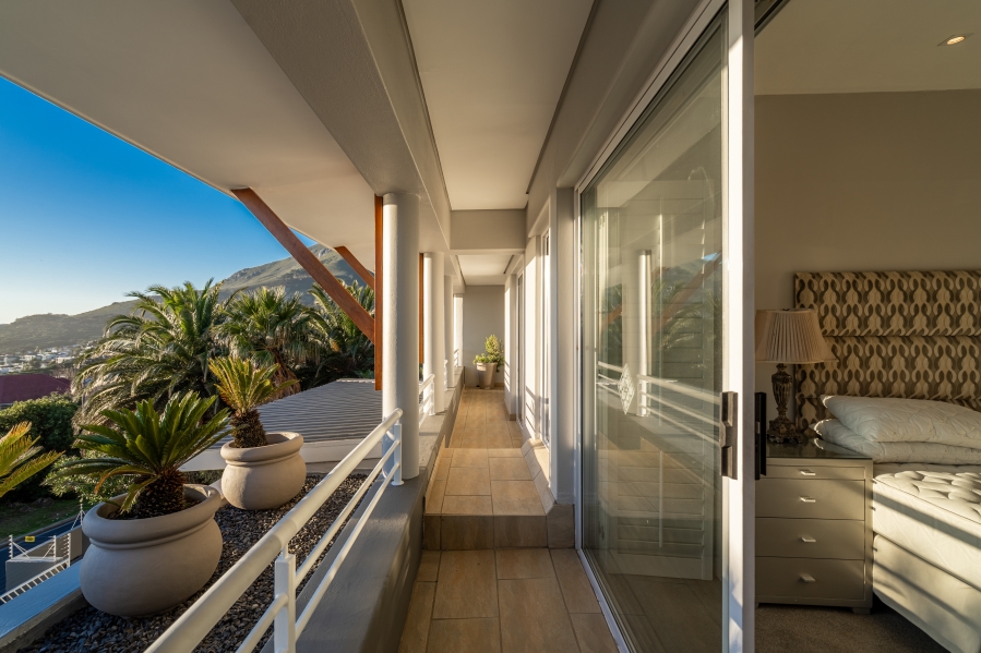 7 Bedroom Property for Sale in Camps Bay Western Cape